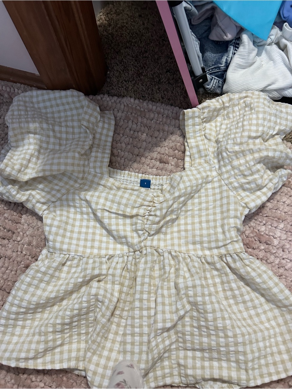 Old Navy puff sleeve top